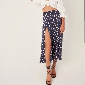 Reformation Zoe High-Waisted Skirt in Splatter - Size 4P